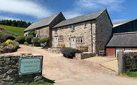 The Stables At Pentregaer Ucha, Tennis Court & Lake