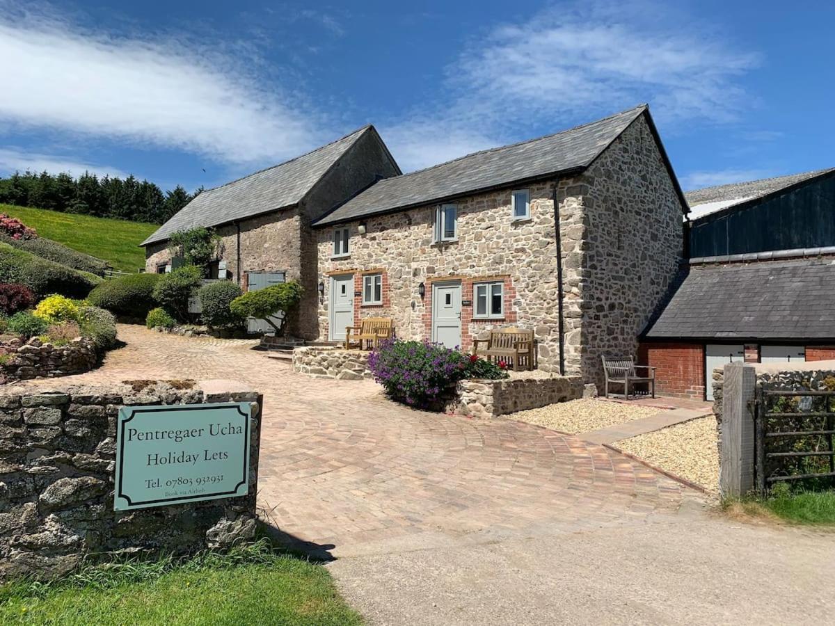 The Stables At Pentregaer Ucha, Tennis Court & Lake Villa Oswestry Exterior photo